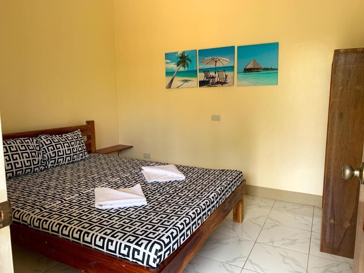 Midnite Inn Panglao Exterior foto
